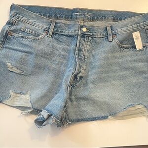 Brand New Old Navy Distressed Shorts Size 20
